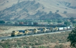 AT&SF 5264 and Sisters with Stacks Climbing Toward the Loop in Oct. 1992