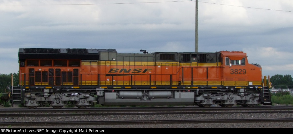 BNSF 3829