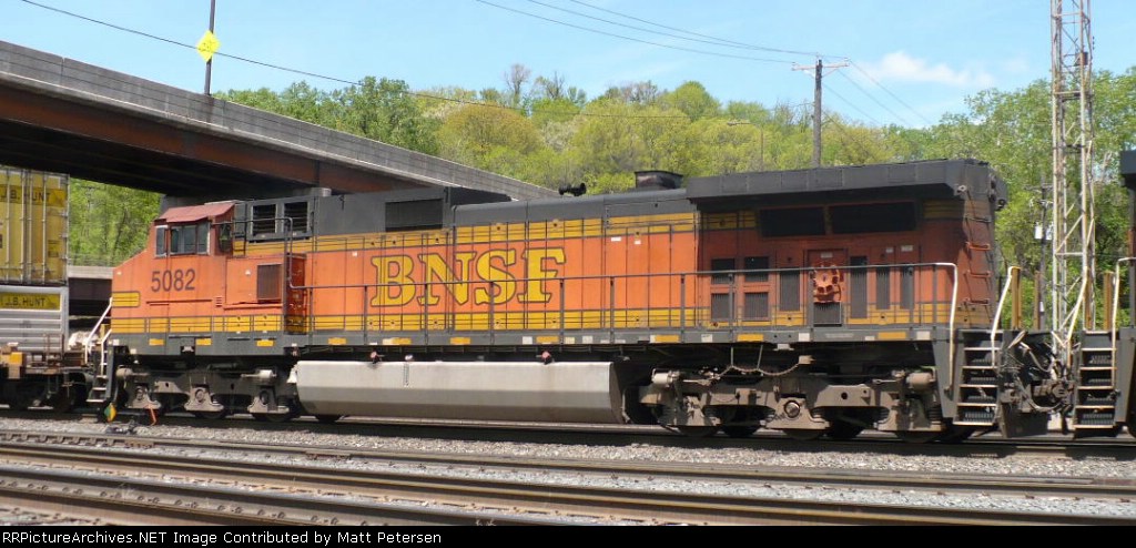 BNSF 5082