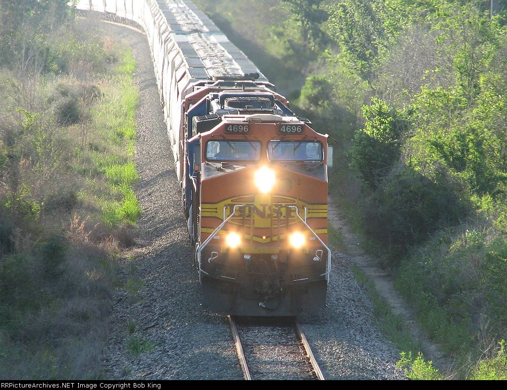 BNSF 4696