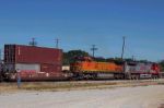 BNSF hardhat inspects east bounder