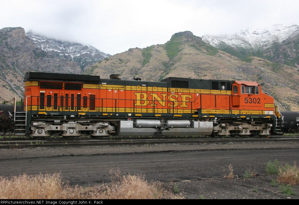 BNSF 5302