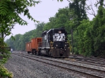 MofW train switches cars around on the south end of the yard