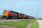 BNSF 6118 and 5608