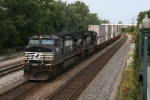 NS 9686 & 2763 charging west with 21A