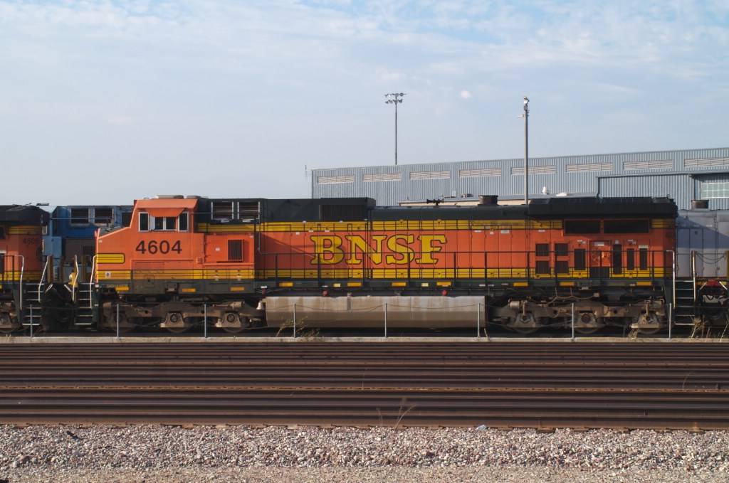 BNSF 4604