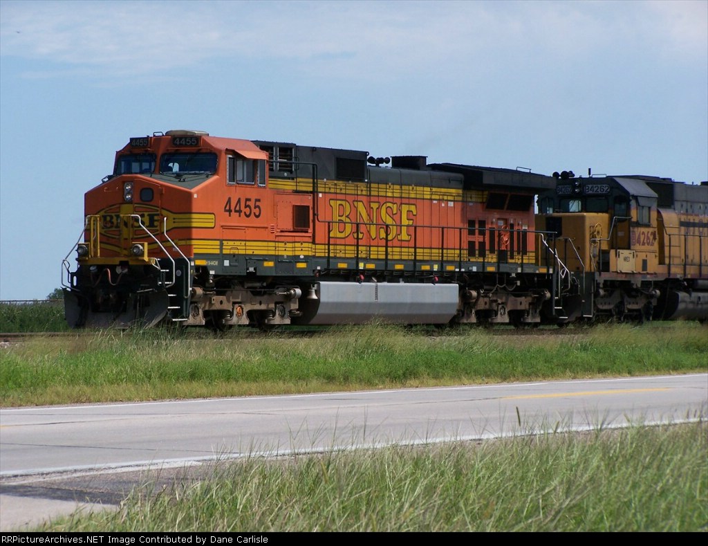 BNSF 4455