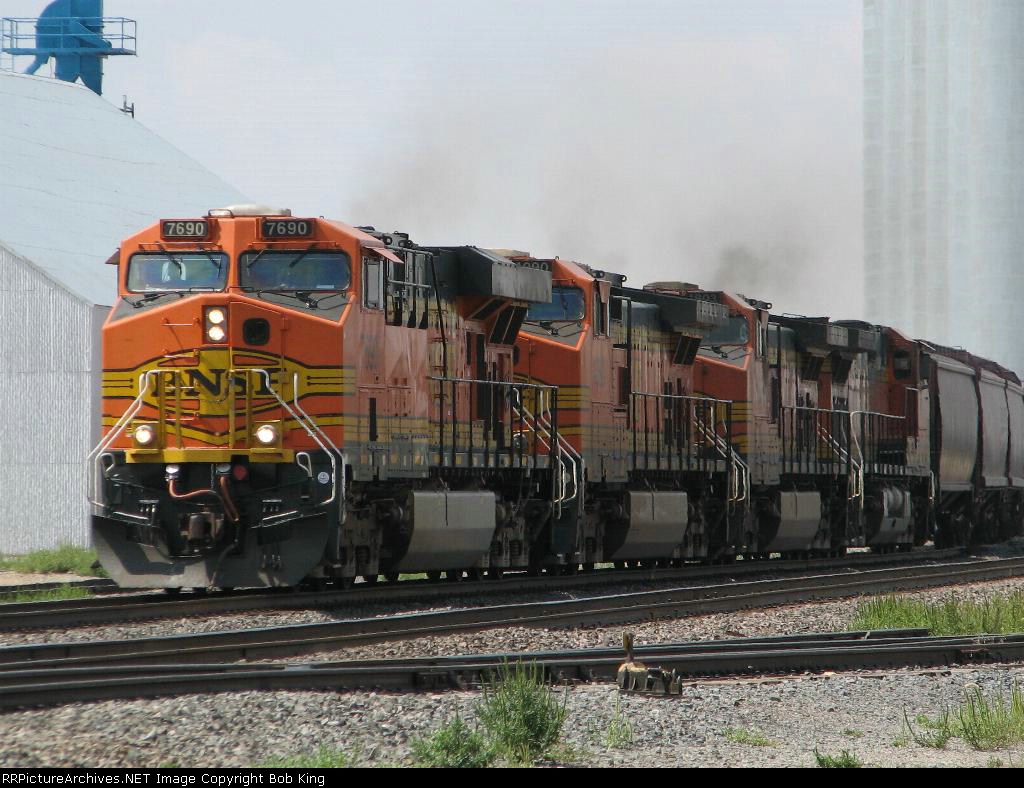 BNSF 7690