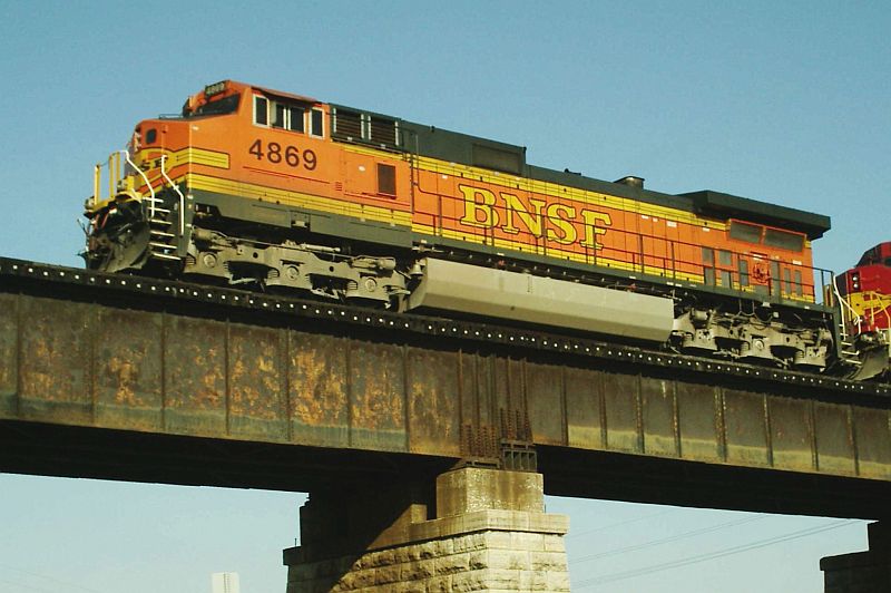 BNSF 4869