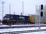 NS 8933