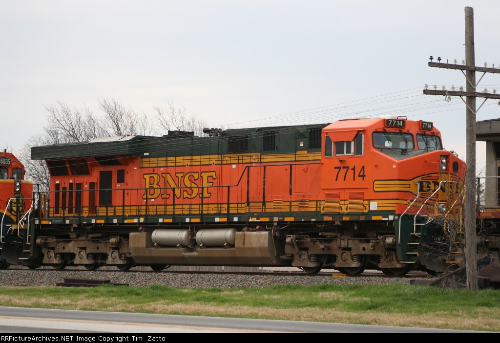 BNSF 7714