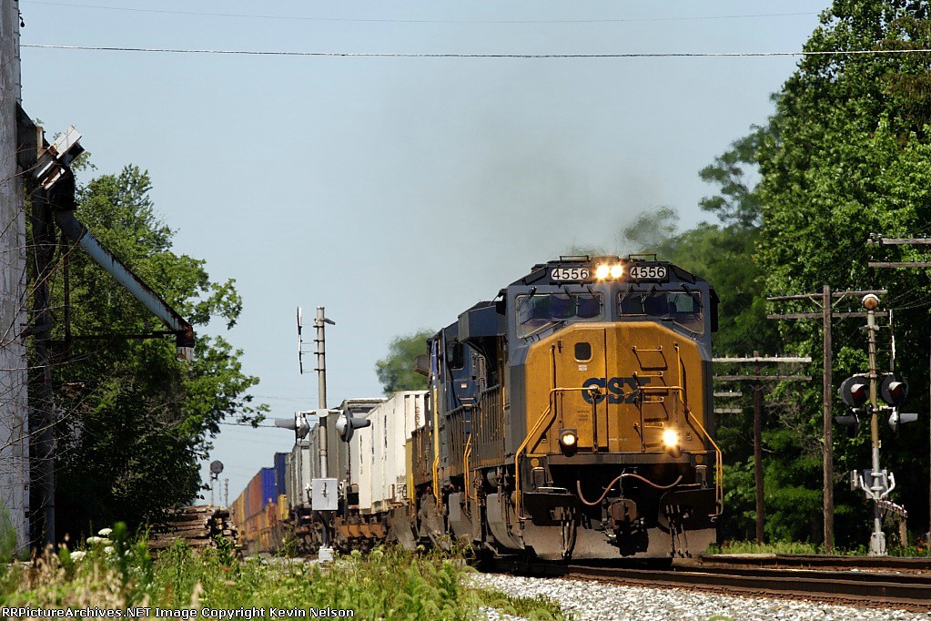 CSX 4556 SD70Mac