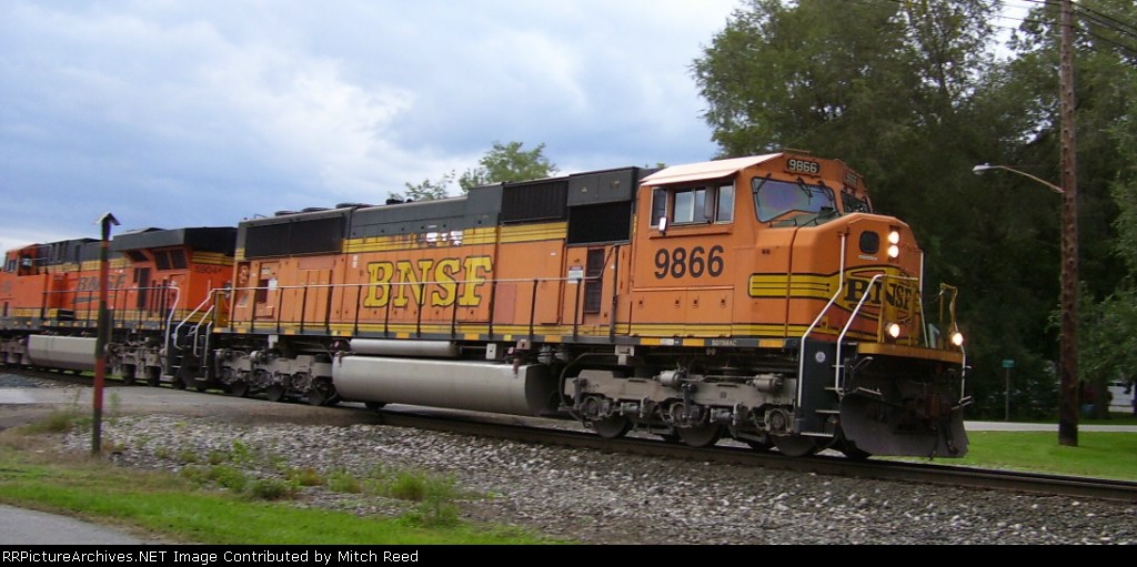 BNSF 9866