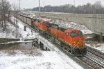 BNSF 5672 on CSX N859-22