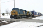 CSX 5499 on more Pacer stacks