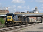 CSX 7529 leading Q326-28 eastward