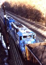 CR 6375 on a coal train