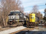 NS 9831 CSX 8807