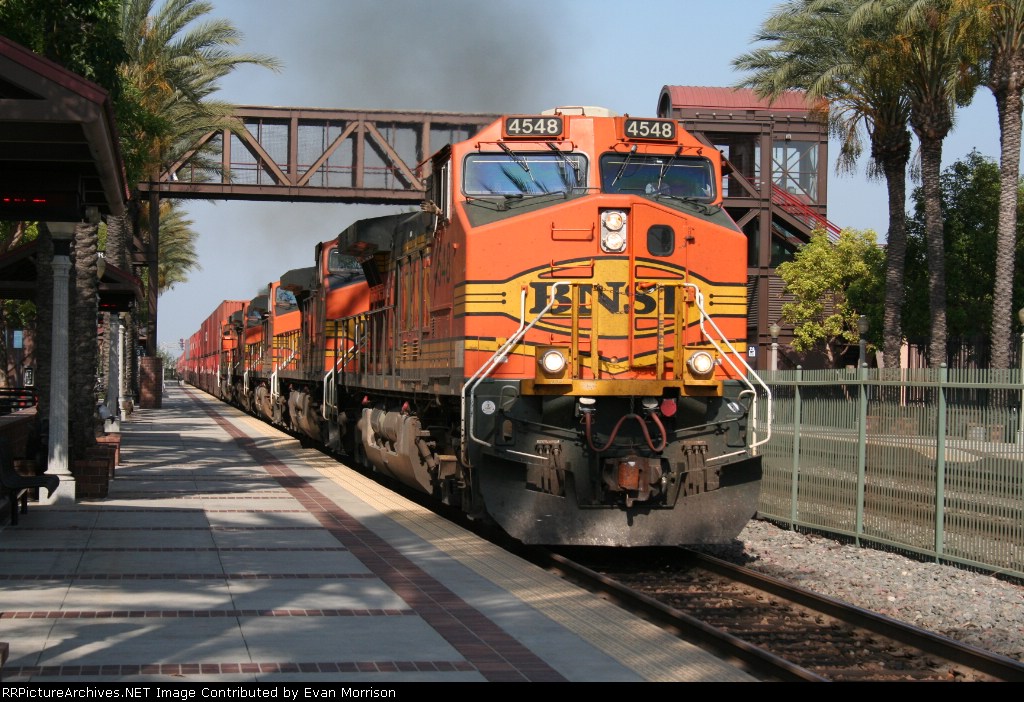 BNSF 4548