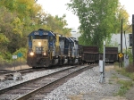 Q335-13 rolls west through Sunnyside