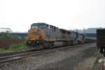 CSX 471 departs Queensgate