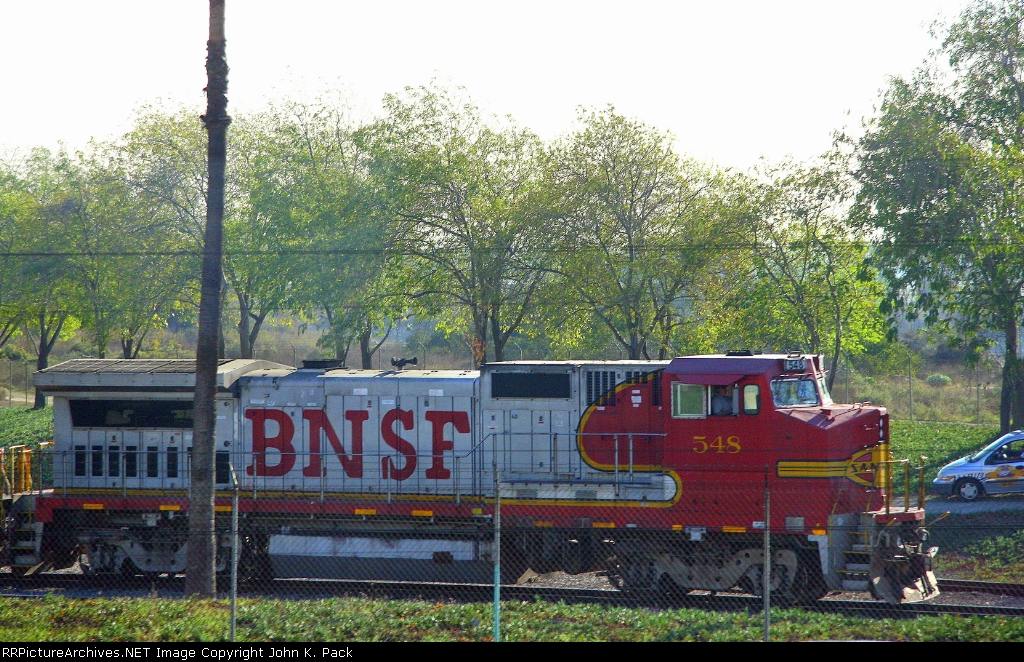 BNSF 548