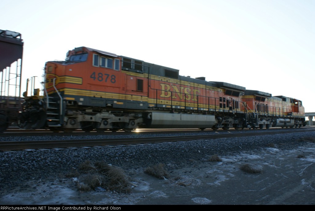 BNSF 4878