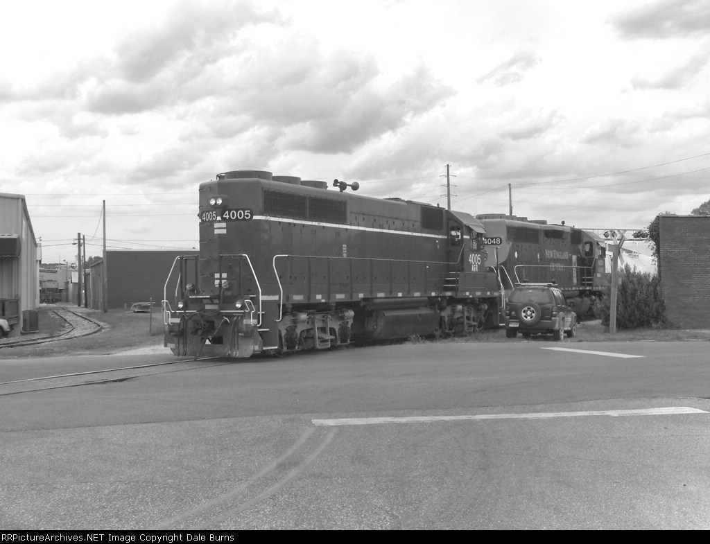 Shoving The Interchange In B&W