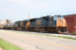 CSX 4749, 5462 on approach to Howell Yard.