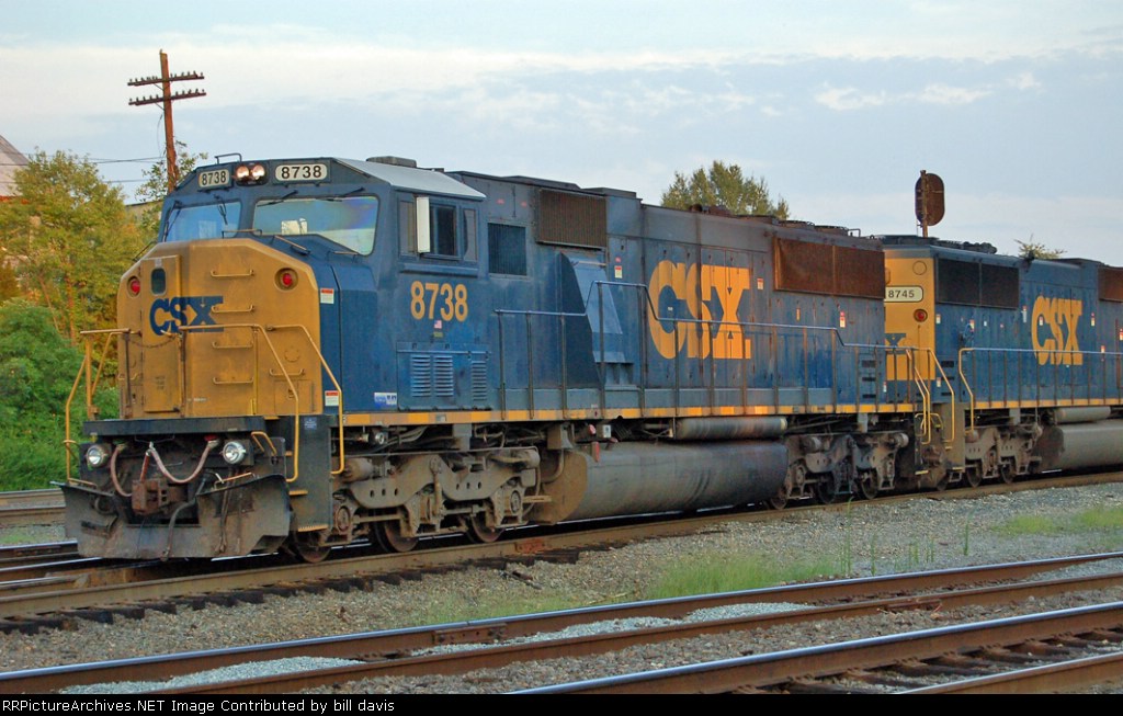 CSX 8738