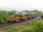 On a wet, dreary day, BNSF 5326 starts up Edelstein Hill