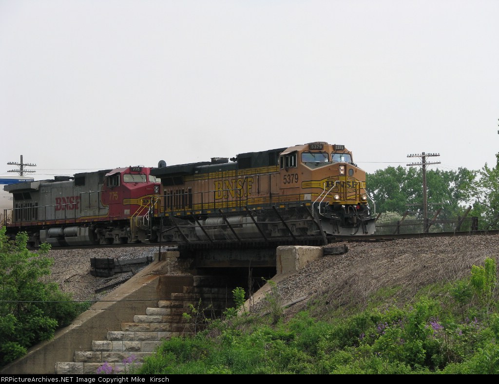 BNSF 5379