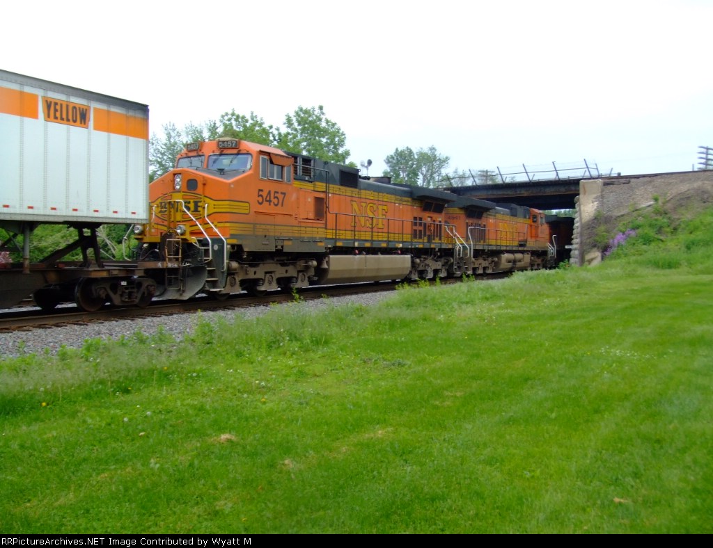 BNSF 5457