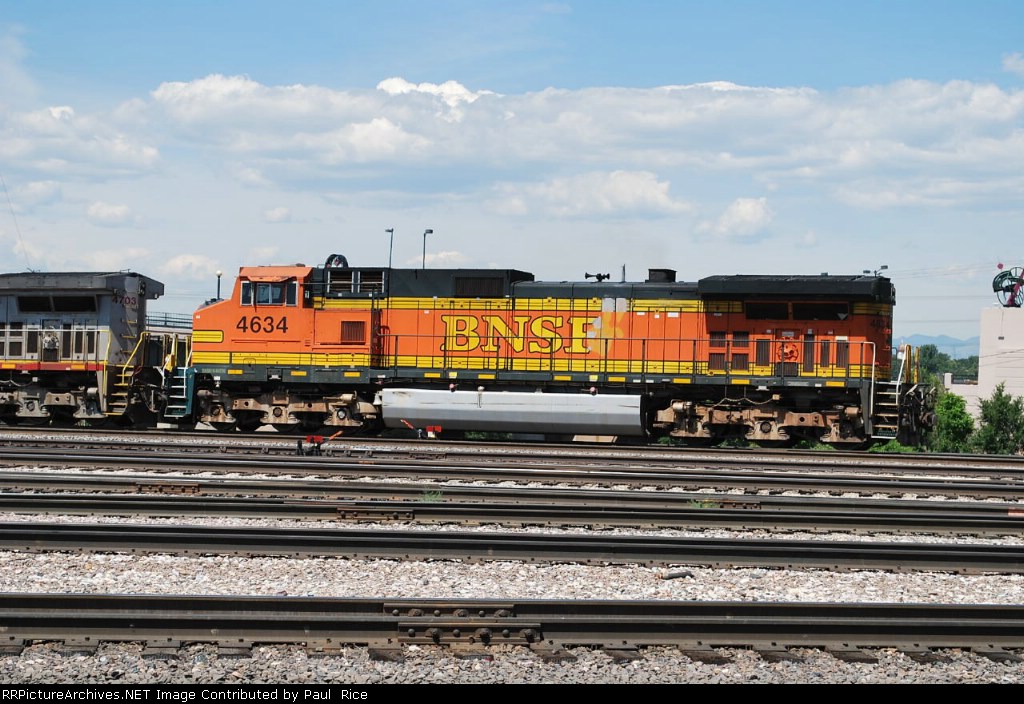 BNSF 4634