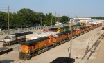 Lots of stored BNSF Gevos