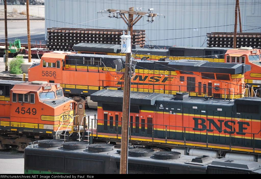 BNSF 5856