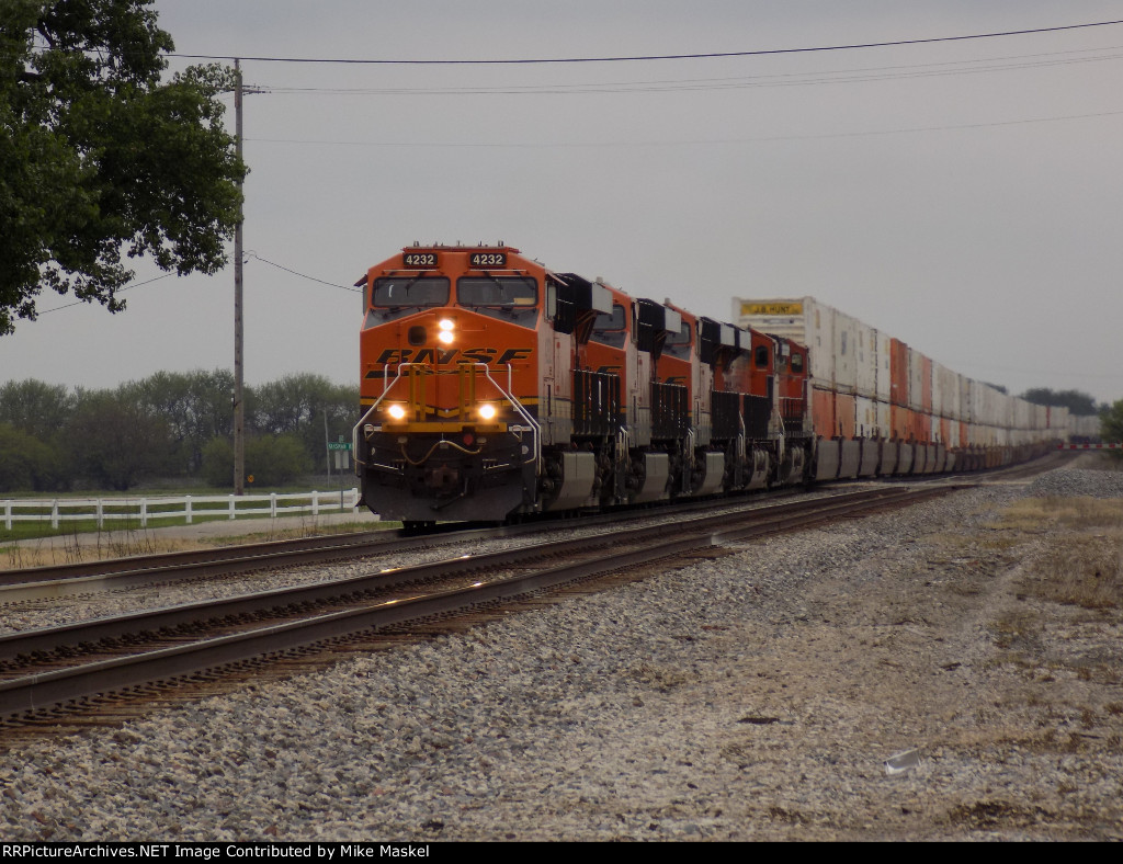 BNSF 4232