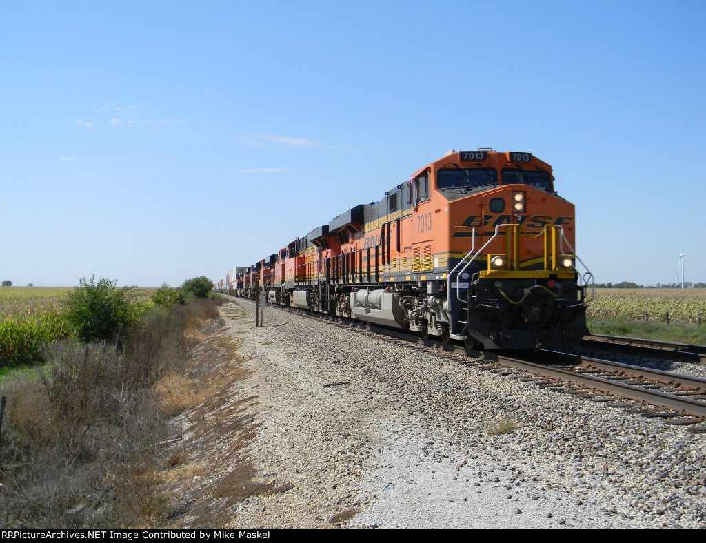 BNSF 7013