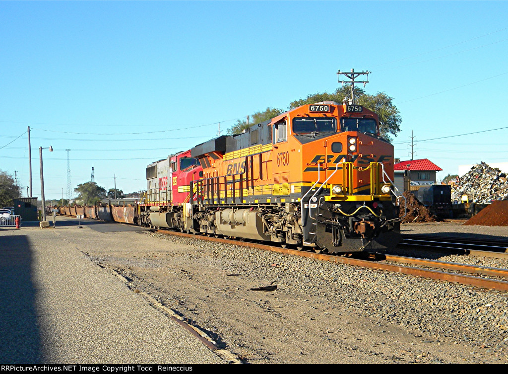 BNSF 6750