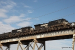 NS 8981 leads a westbounder across the NOPB's Huey P. Long Bridge 