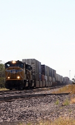 UP 4809, northbound UP stack train IHOYC