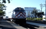 JPBX 913 leads Caltrain 280