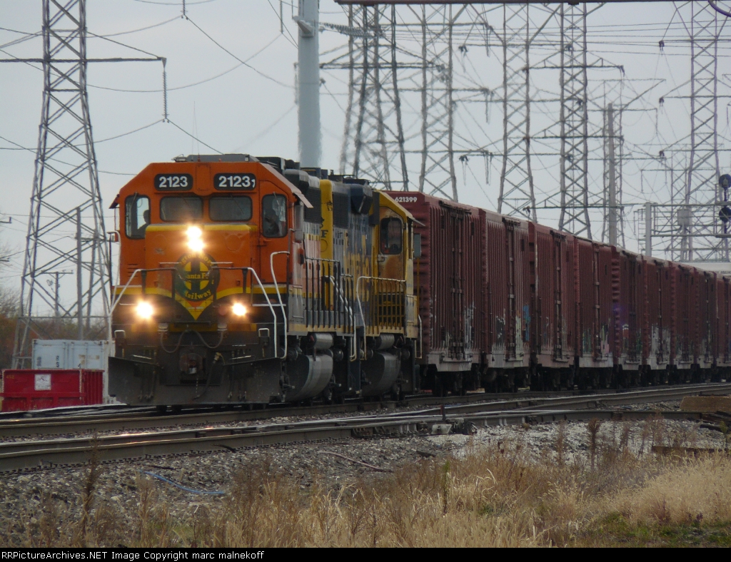 BNSF 2123