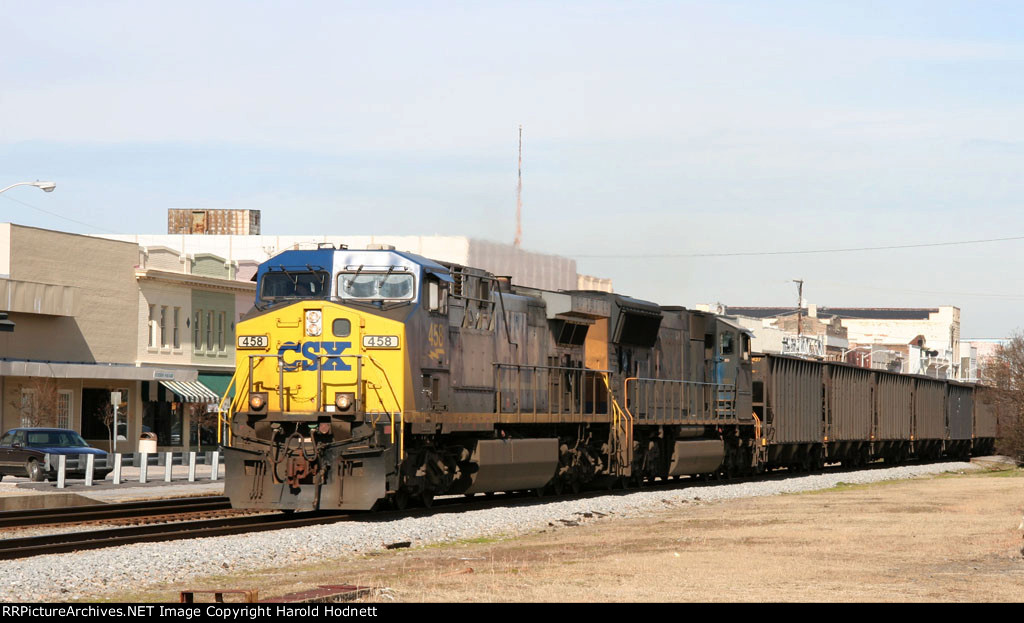 CSX 458 leads a coal train southbound