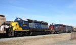 CSX 8200 heads northbound