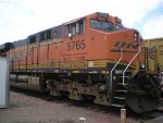 BNSF ES44AC 5765