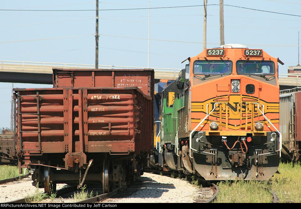 BNSF 5237