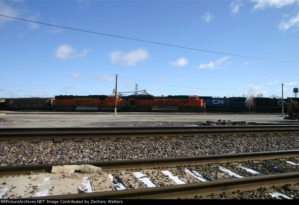 BNSF 9213