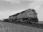 BNSF ES44DC 7592