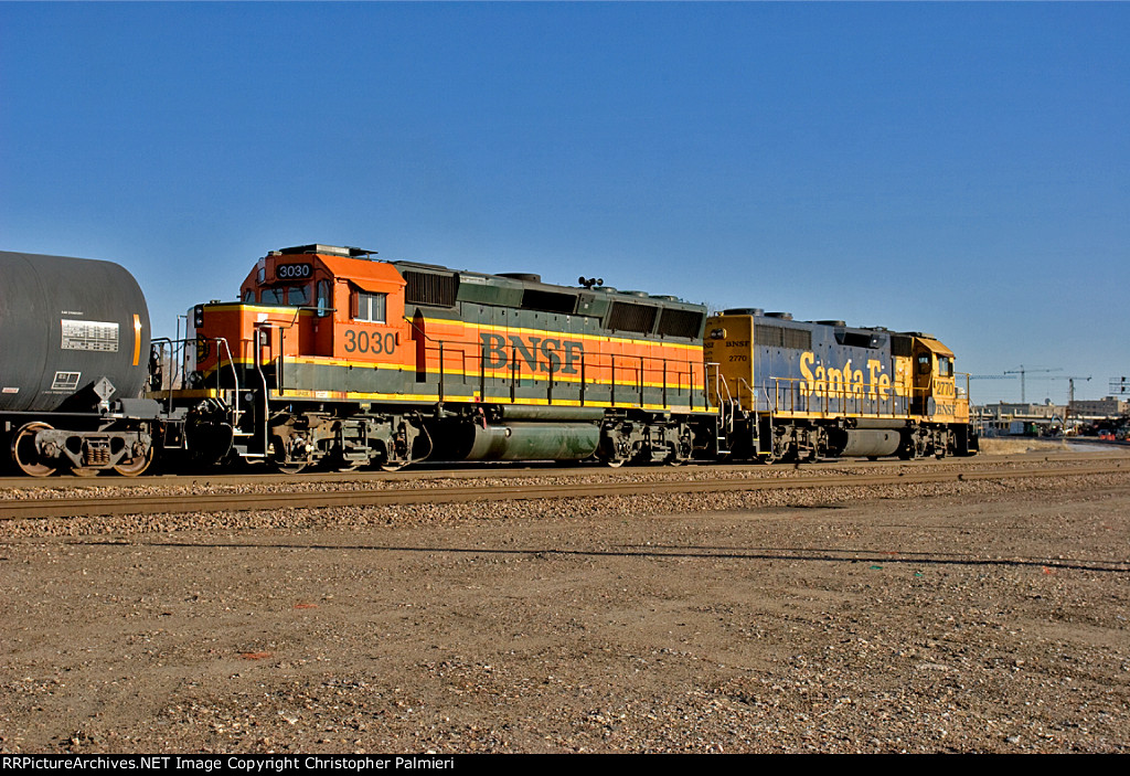 BNSF 3030 and BNSF 2770